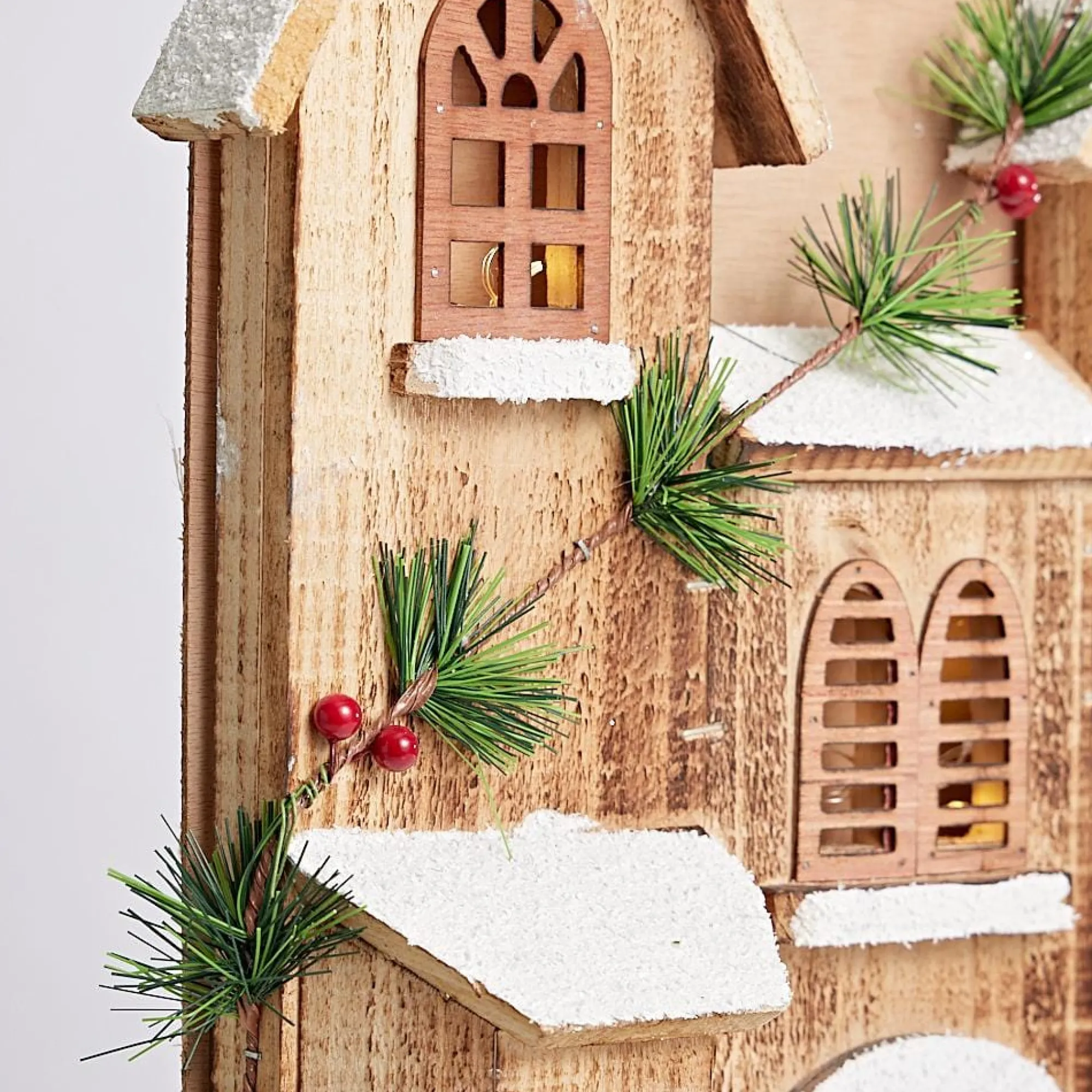 3D & 2D Displays>Christmas World Light Up Vintage Terrace House (64Cm)