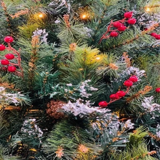 Artificial Trees>Christmas World Pre-Lit Canadian Pine Tree 6Ft (1.8M)
